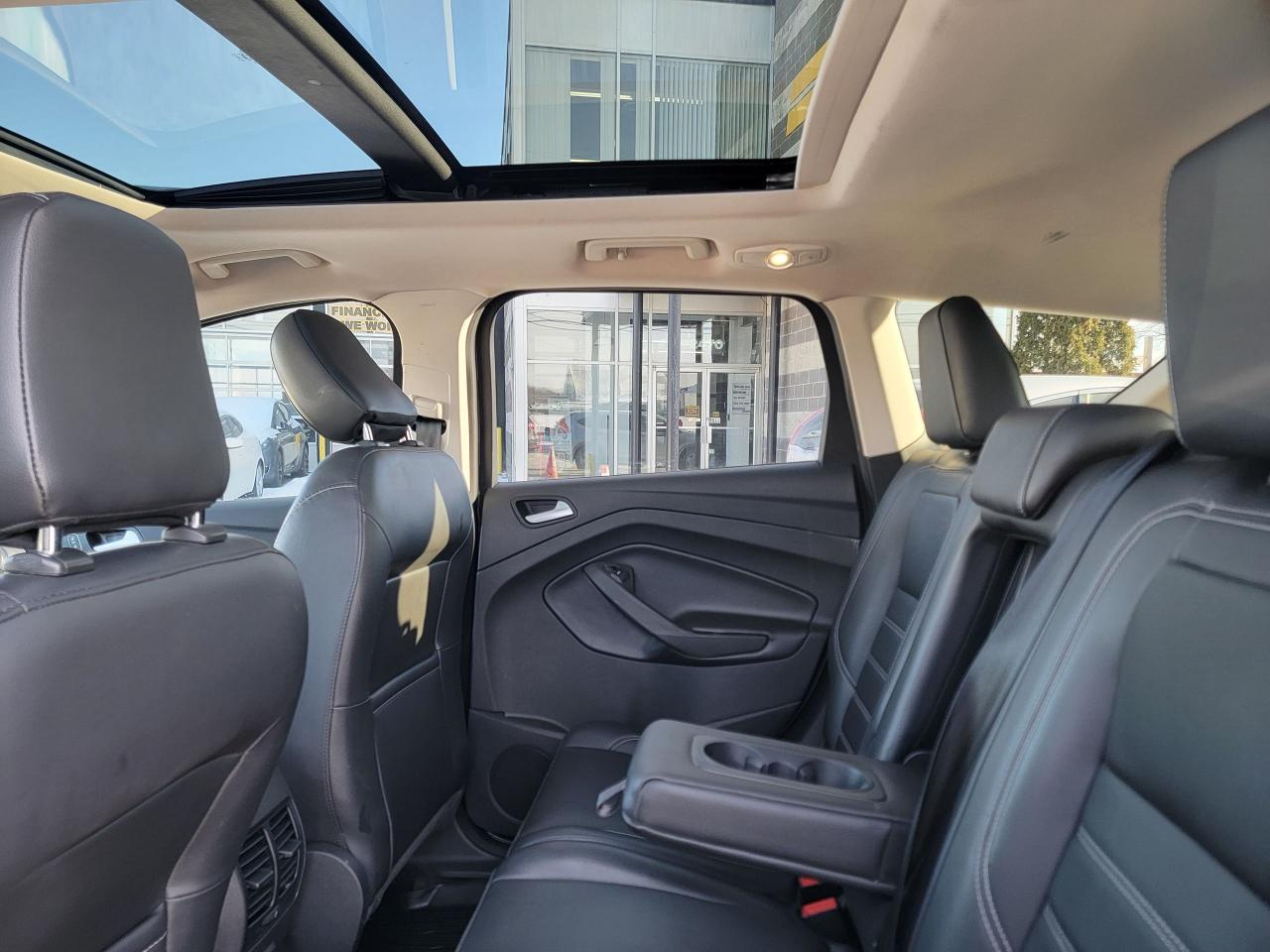 2018 Ford Escape SEL | 4WD | 2.0 | LOADED | CLEAN Photo