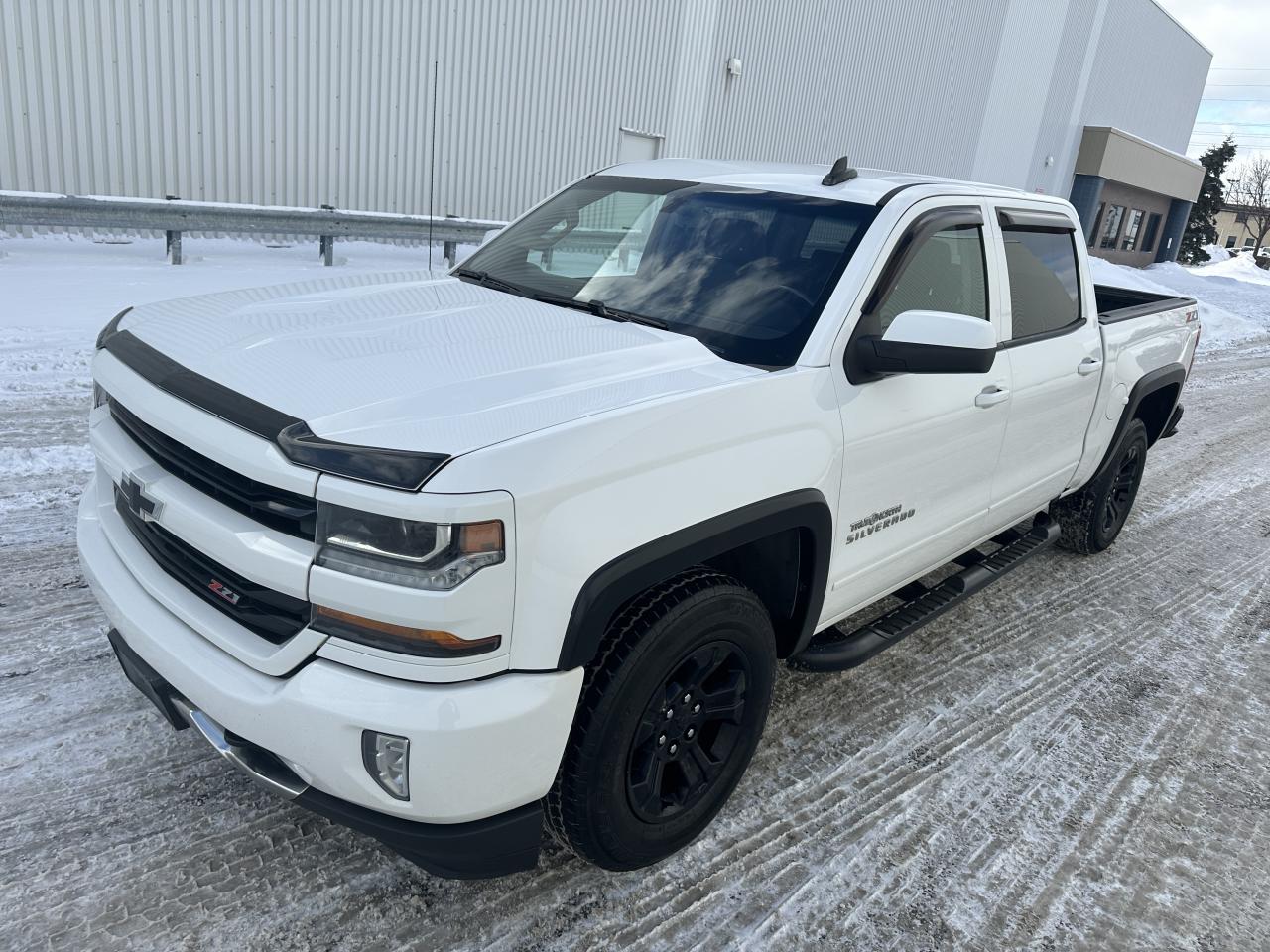 2018 Chevrolet Silverado 1500 Crew Cab 2LT-Z 71 With Leather Photo3