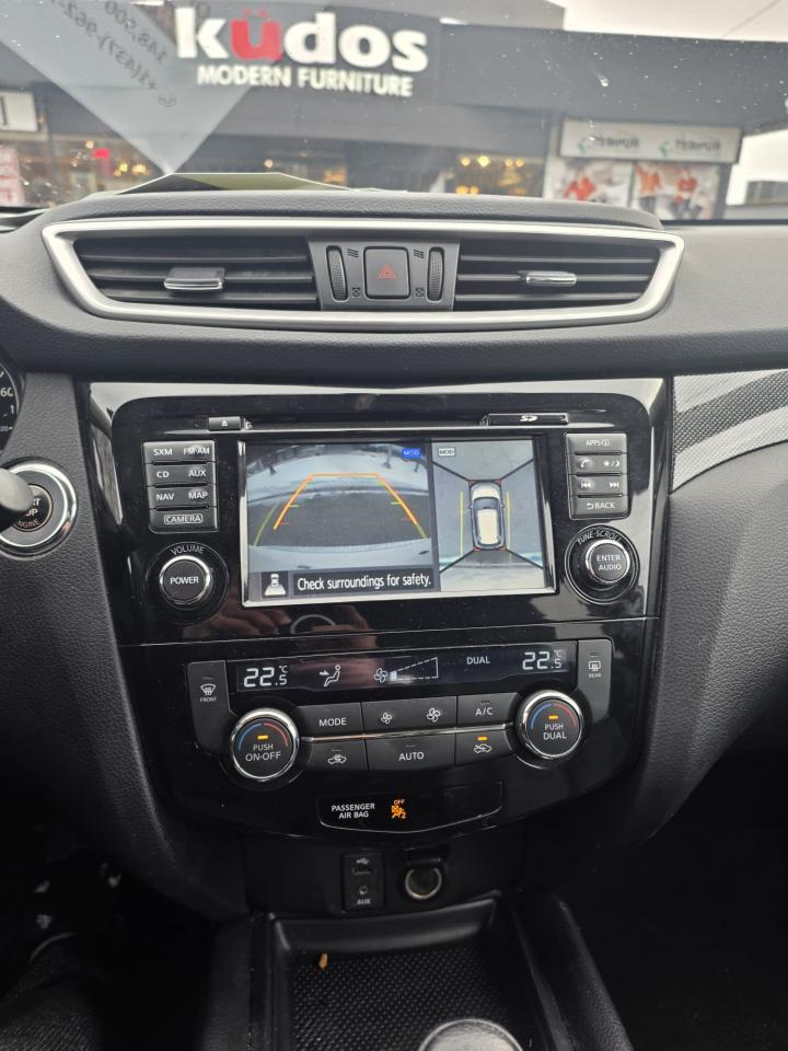 2014 Nissan Rogue AWD 4dr SL Photo