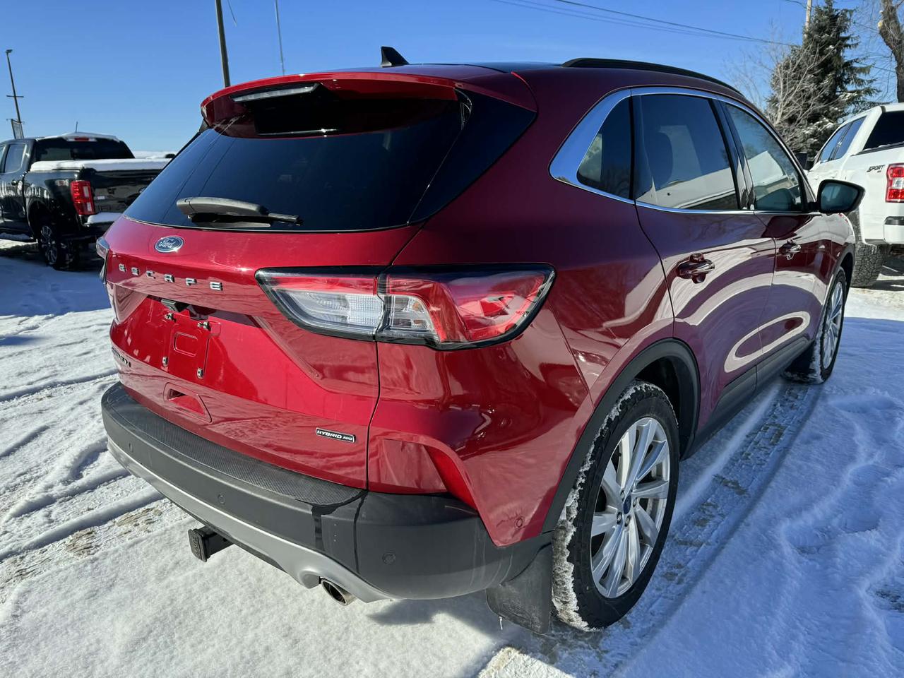 2021 Ford Escape Titanium Hybrid Photo4