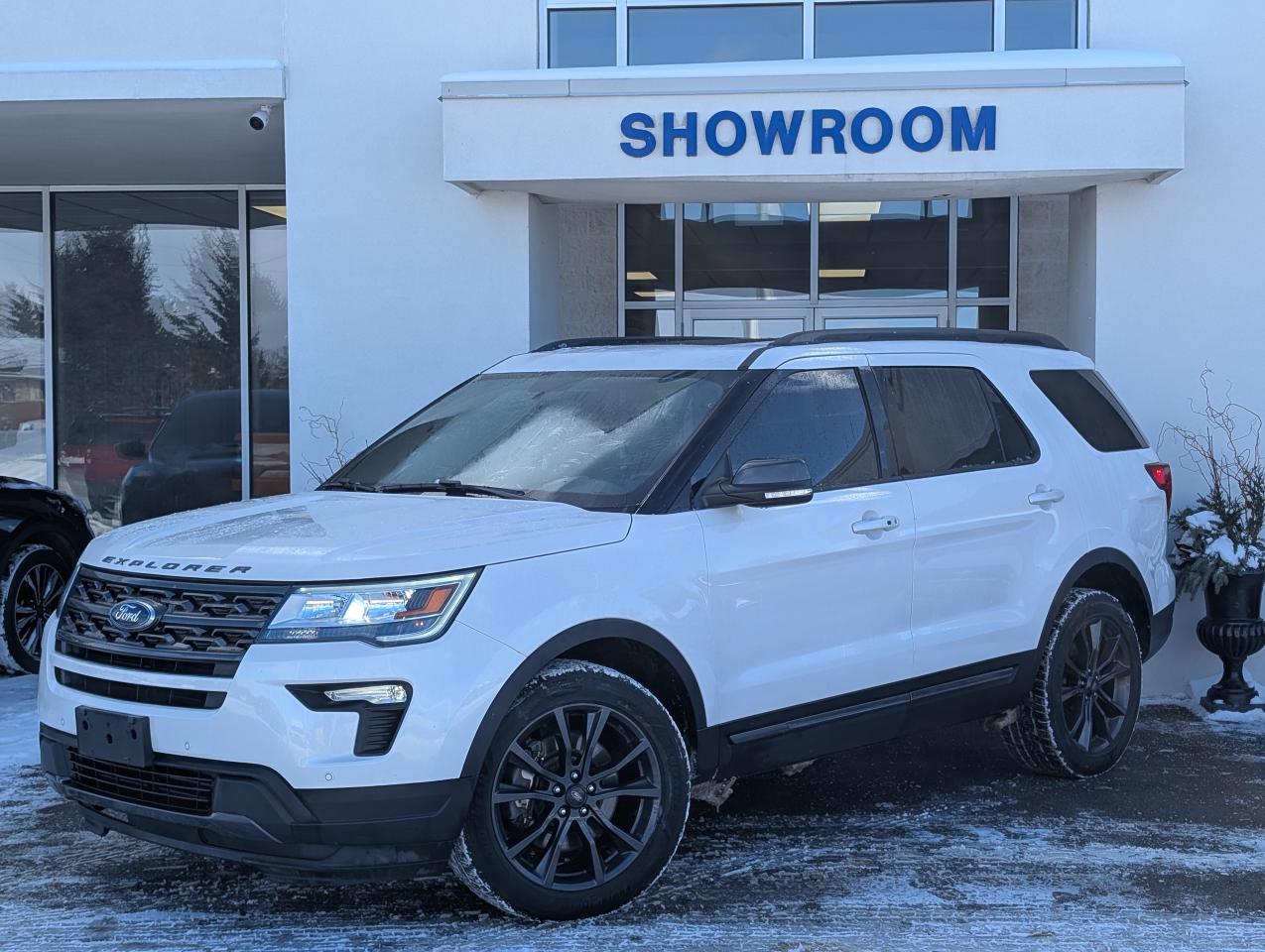 2018 Ford Explorer XLT Photo0