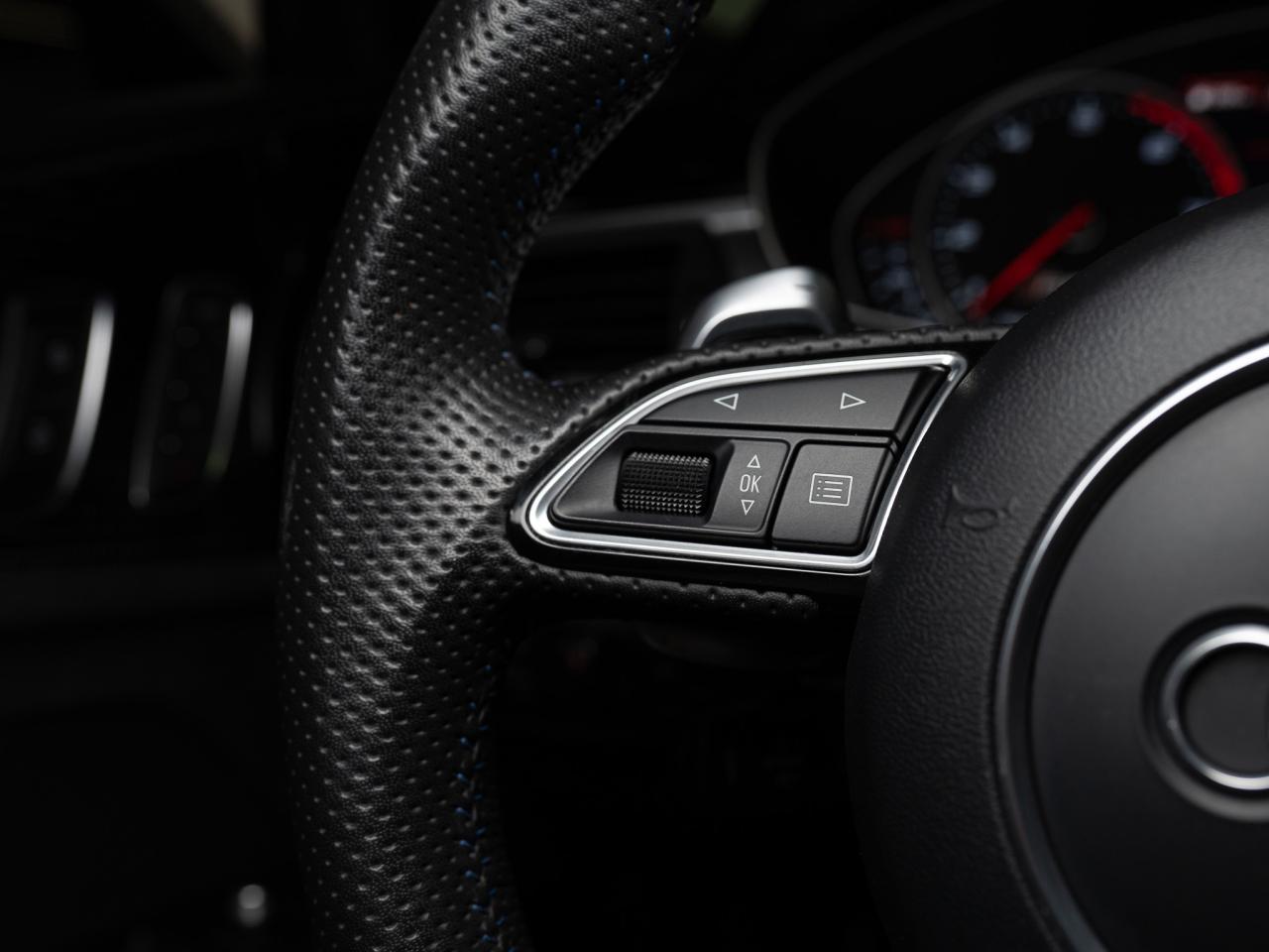 2017 Audi RS 7 PERFORMANCE | NIGHT VISION | CARBON FIBRE | 21 IN Photo