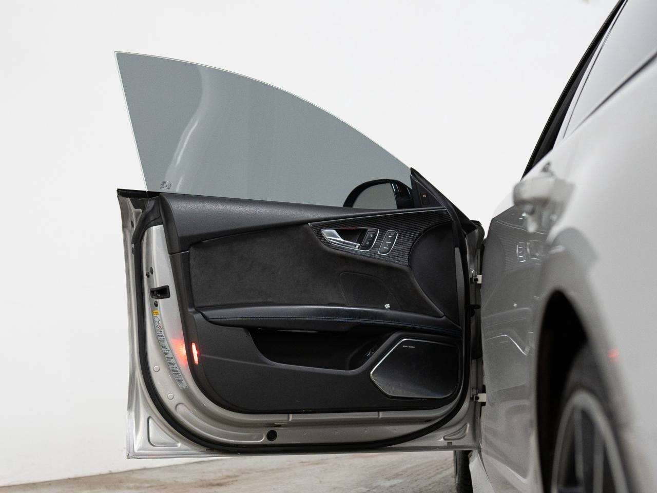 2017 Audi RS 7 PERFORMANCE | NIGHT VISION | CARBON FIBRE | 21 IN Photo