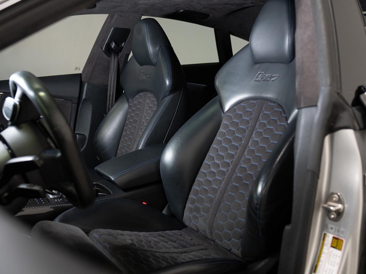 2017 Audi RS 7 PERFORMANCE | NIGHT VISION | CARBON FIBRE | 21 IN Photo