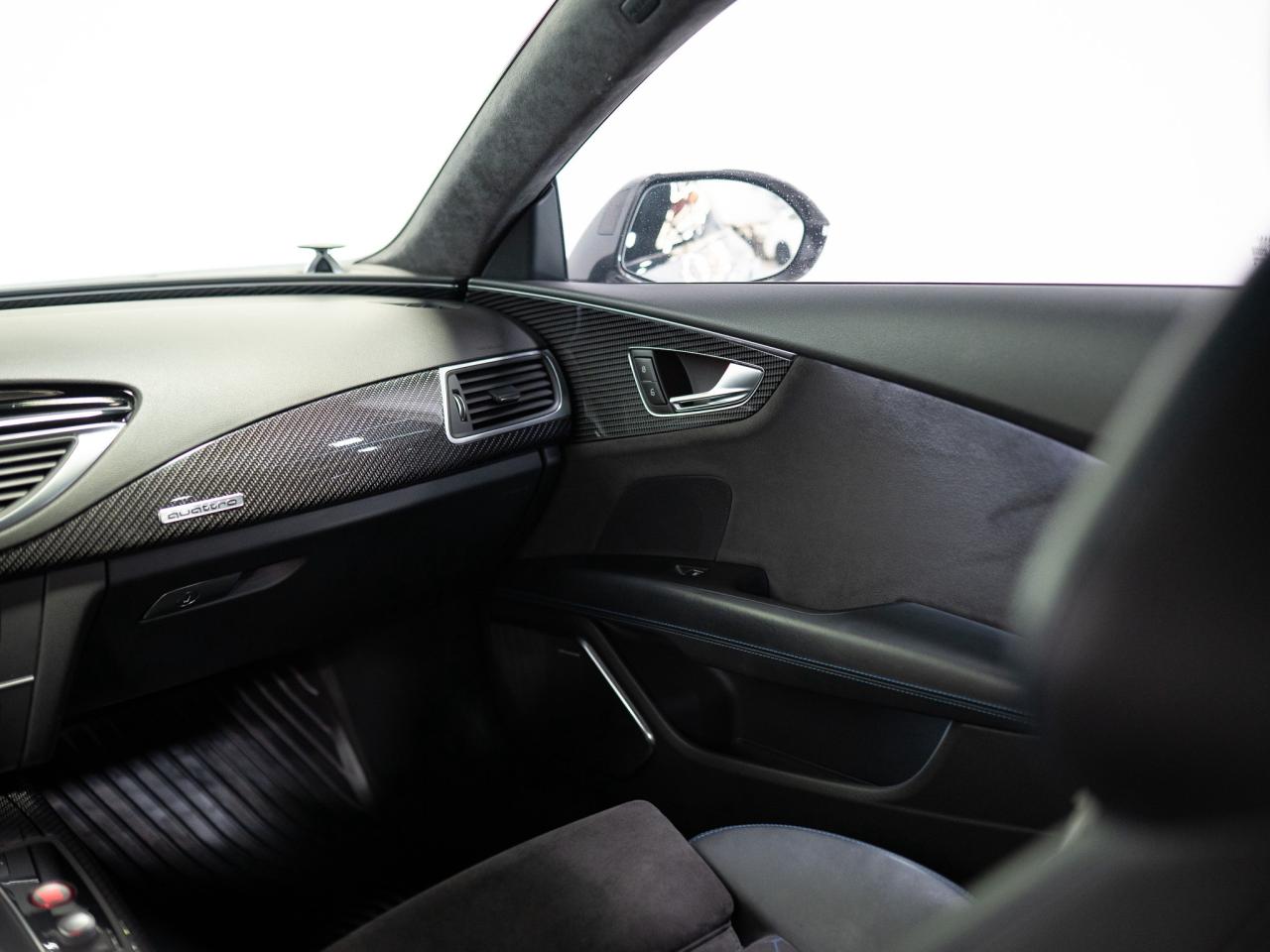 2017 Audi RS 7 PERFORMANCE | NIGHT VISION | CARBON FIBRE | 21 IN Photo