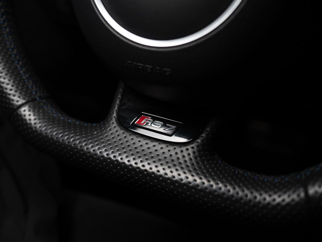 2017 Audi RS 7 PERFORMANCE | NIGHT VISION | CARBON FIBRE | 21 IN Photo