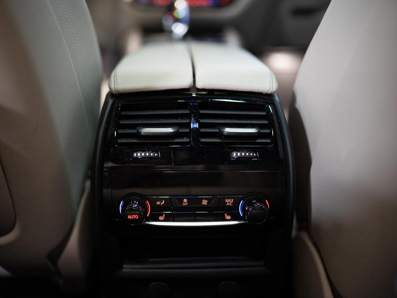 2019 BMW 5 Series M550i | PREMIUM & ASSIST PKG | REMOTE PARKING Photo