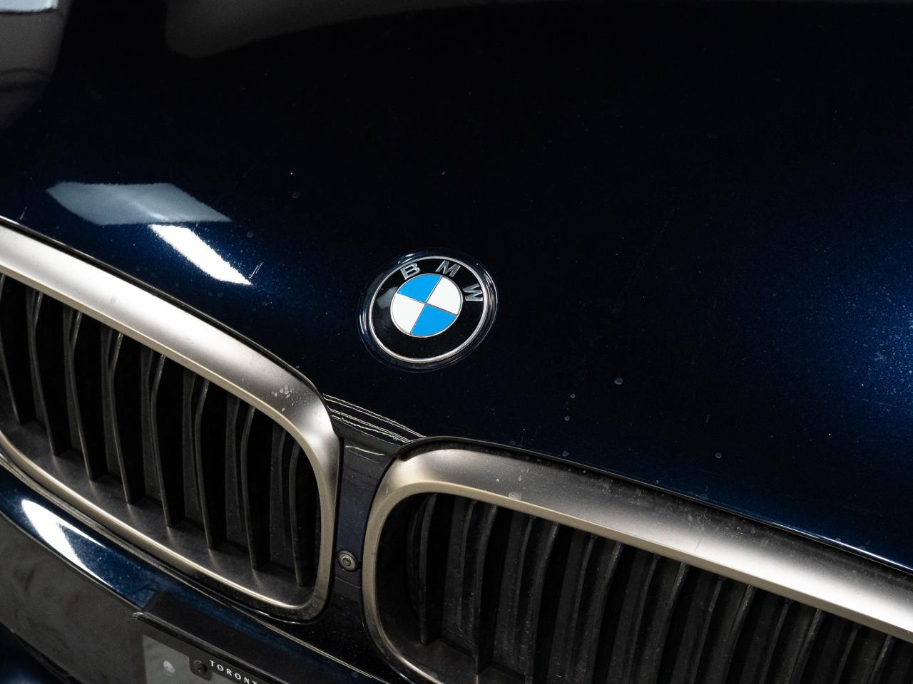 2019 BMW 5 Series M550i | PREMIUM & ASSIST PKG | REMOTE PARKING Photo