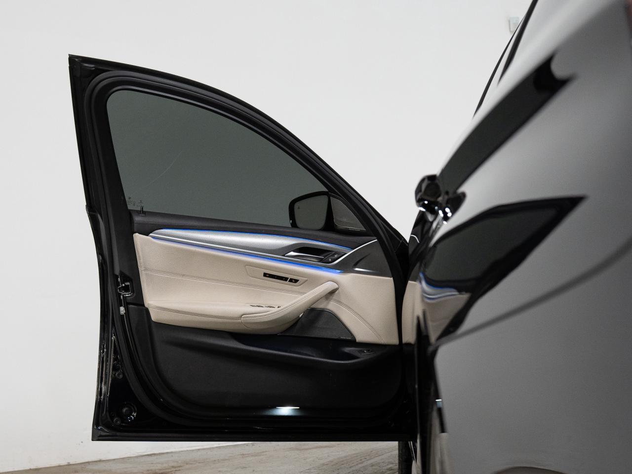 2019 BMW 5 Series M550i | PREMIUM & ASSIST PKG | REMOTE PARKING Photo