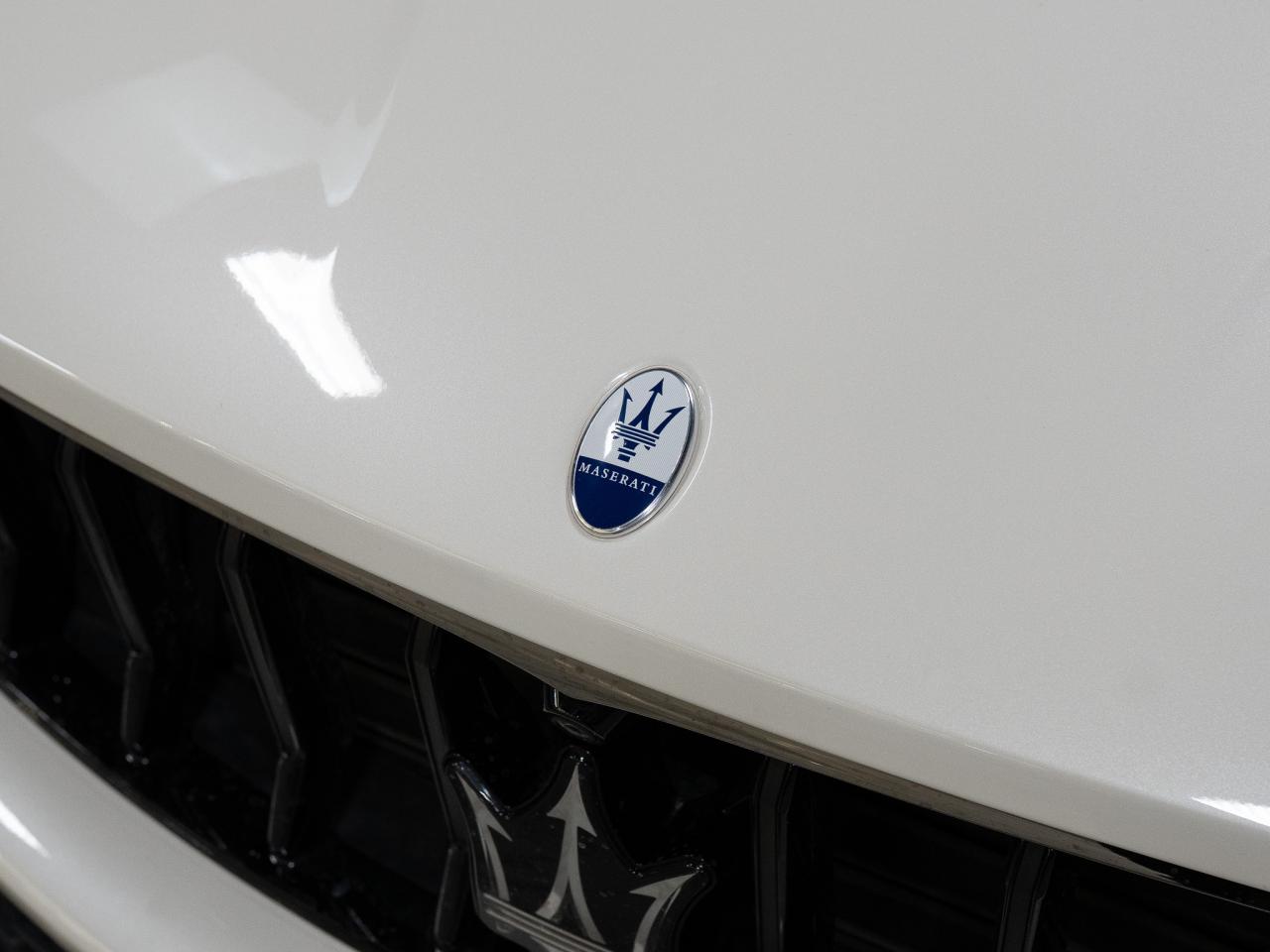 2022 Maserati Levante MODENA | HARMAN KARDON | PANO | 21 IN Photo