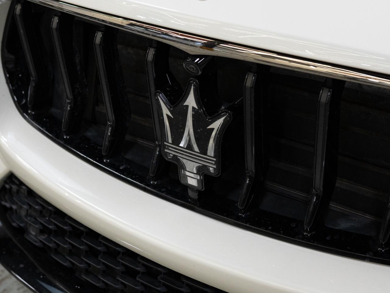 2022 Maserati Levante MODENA | HARMAN KARDON | PANO | 21 IN Photo