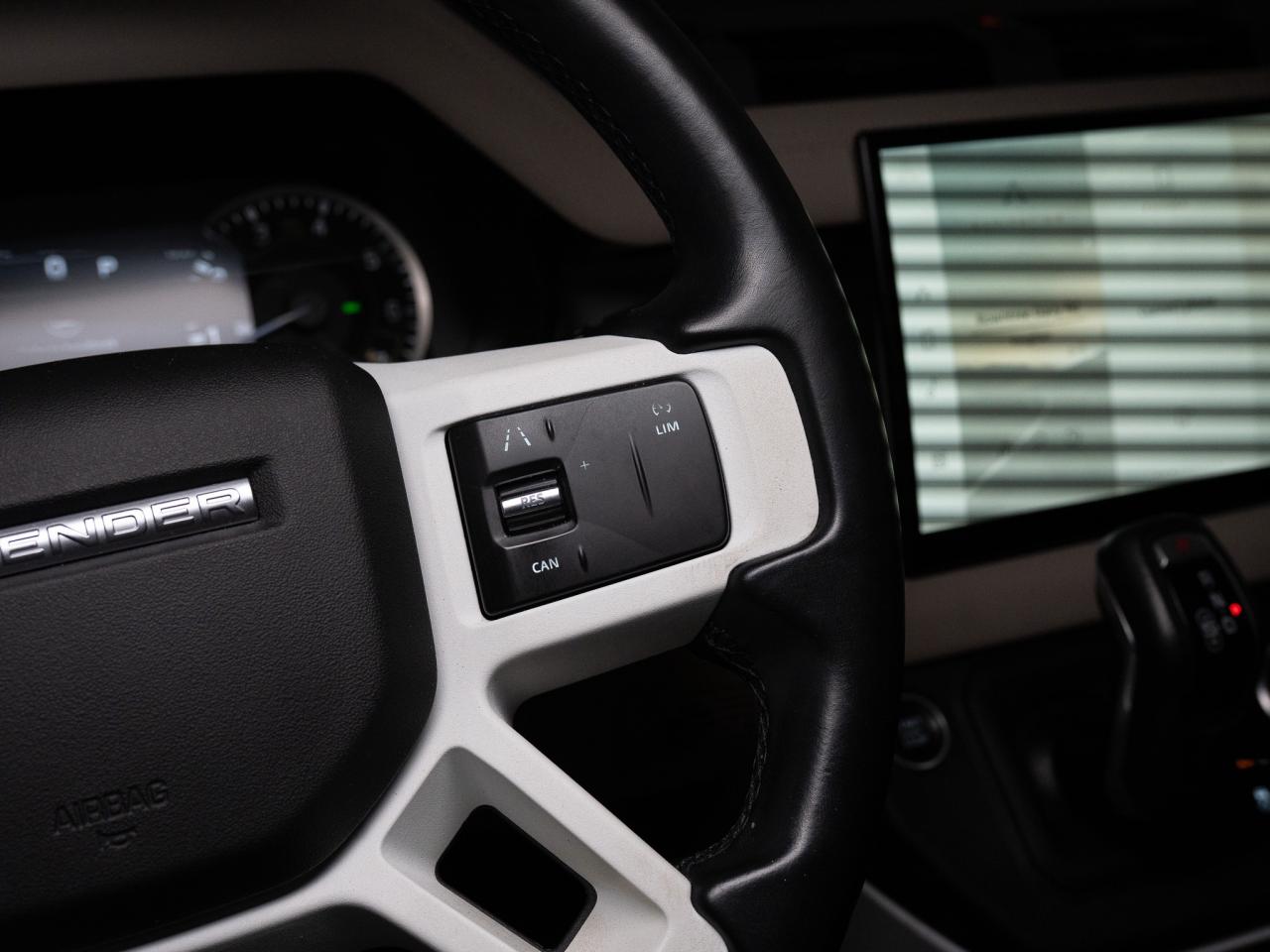 2023 Land Rover Defender 110 S | P300 | MERIDIAN | PANO Photo