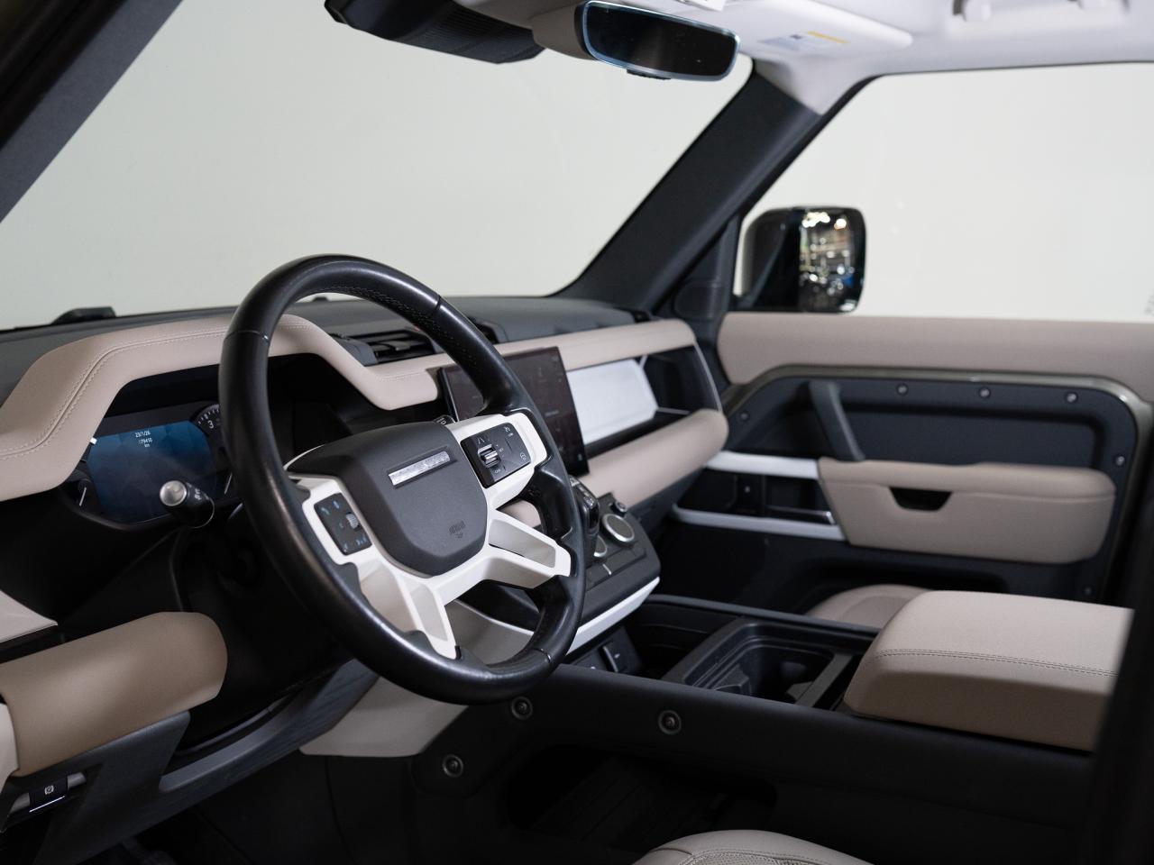 2023 Land Rover Defender 110 S | P300 | MERIDIAN | PANO Photo