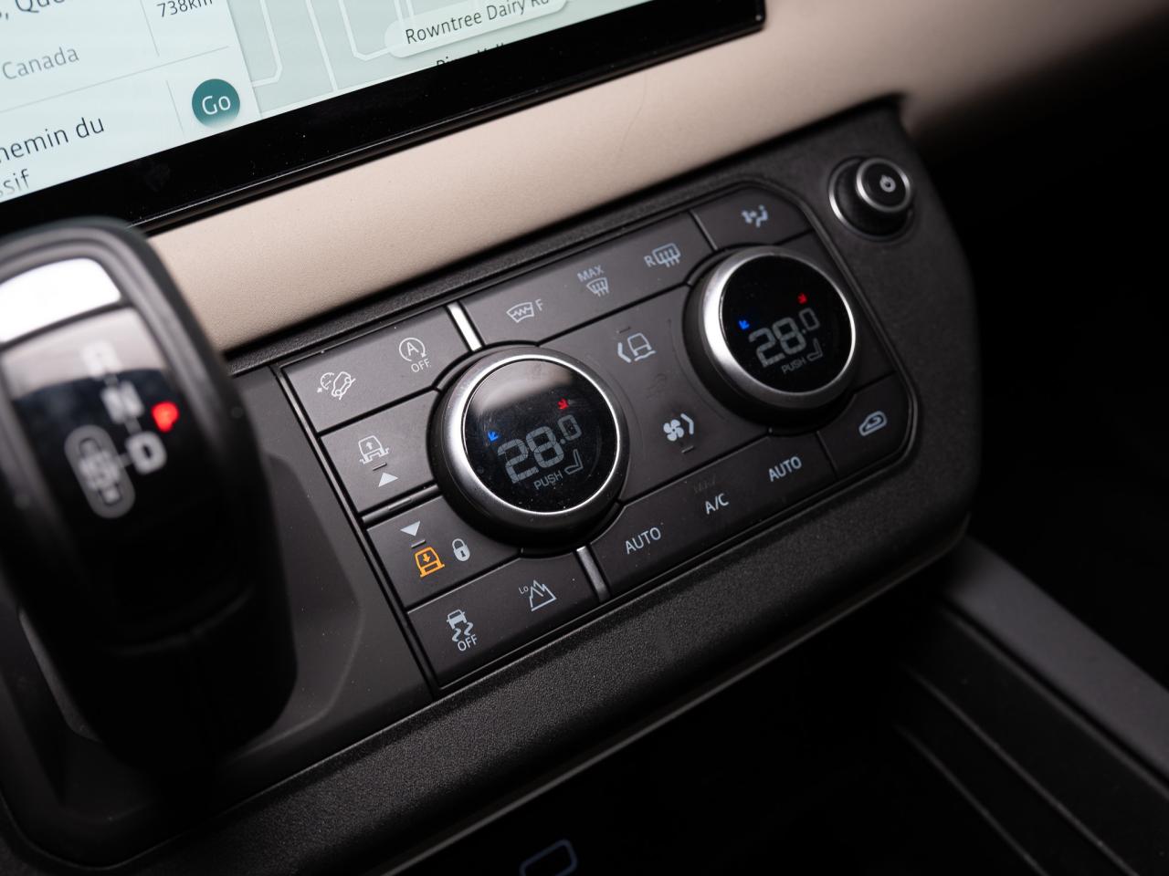 2023 Land Rover Defender 110 S | P300 | MERIDIAN | PANO Photo