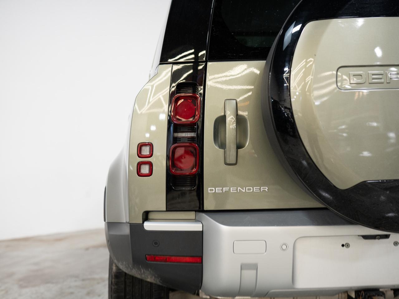 2023 Land Rover Defender 110 S | P300 | MERIDIAN | PANO Photo