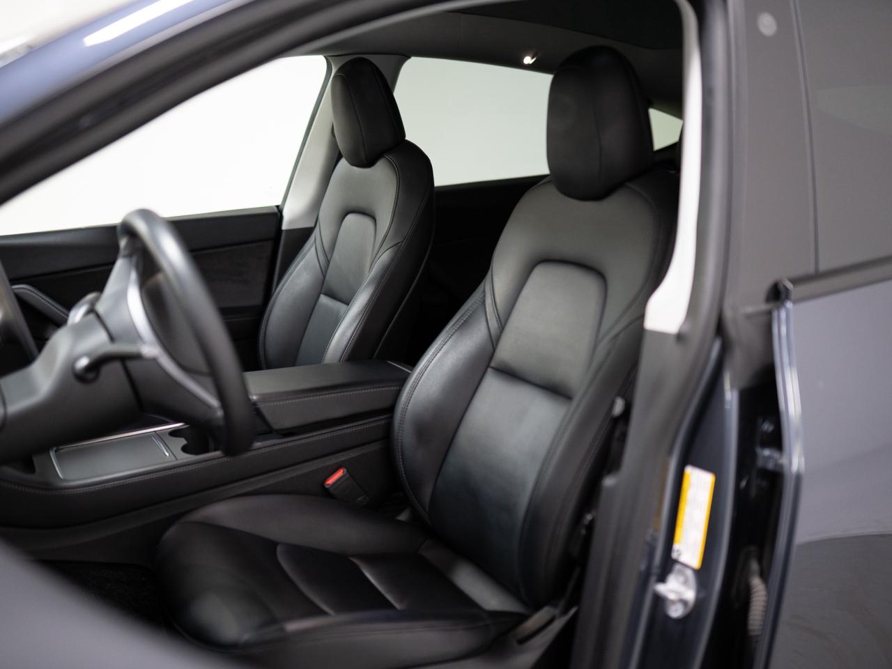 2022 Tesla Model Y LONG RANGE | AWD | ACCELERATION BOOST Photo