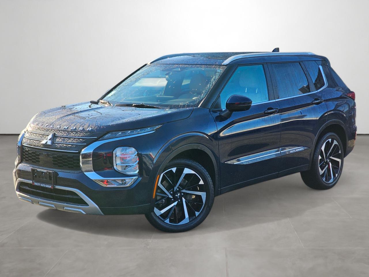 Used 2023 Mitsubishi Outlander  for sale in Coquitlam, BC