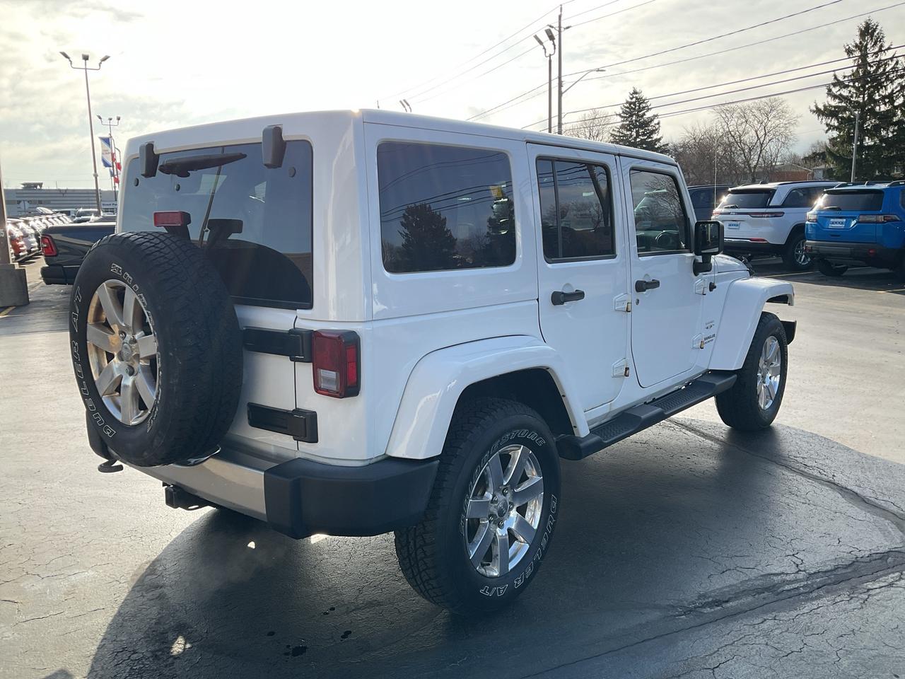 2017 Jeep Wrangler Unlimited TRAILER TOW / NAV / RMT START / 18 POLISHED ALLOY Photo