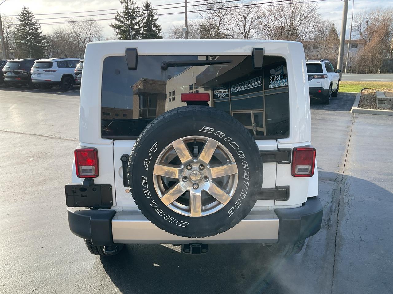 2017 Jeep Wrangler Unlimited TRAILER TOW / NAV / RMT START / 18 POLISHED ALLOY Photo