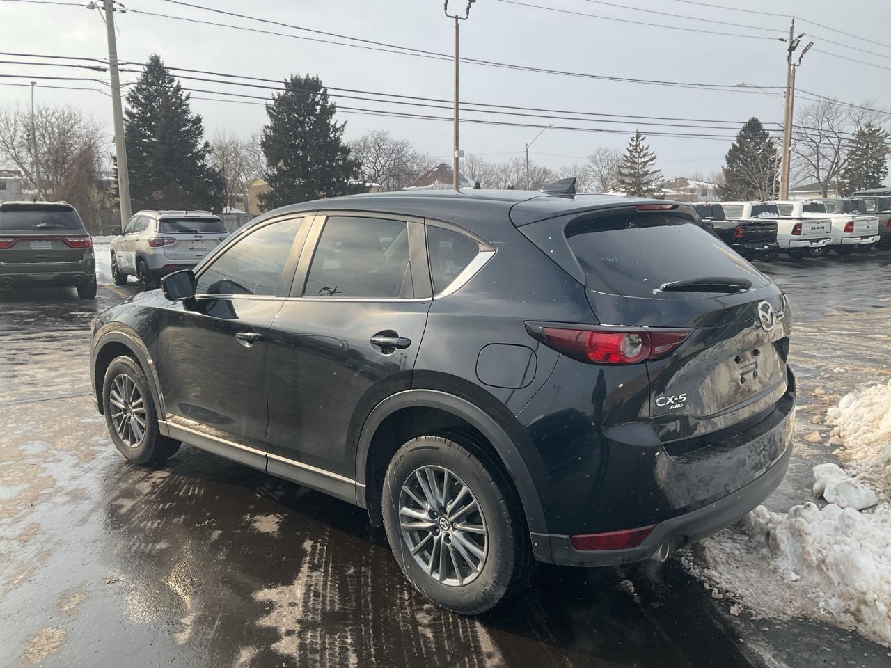 2020 Mazda CX-5 AWD / SUNROOF / 4CYLINDER / ONE OWNER / HTD SEATS Photo