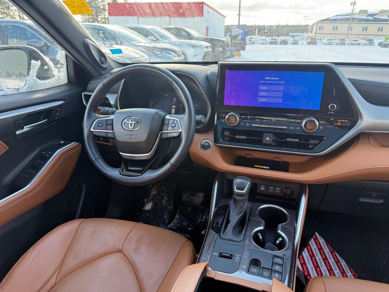 2023 Toyota Highlander Hybrid Limited Photo