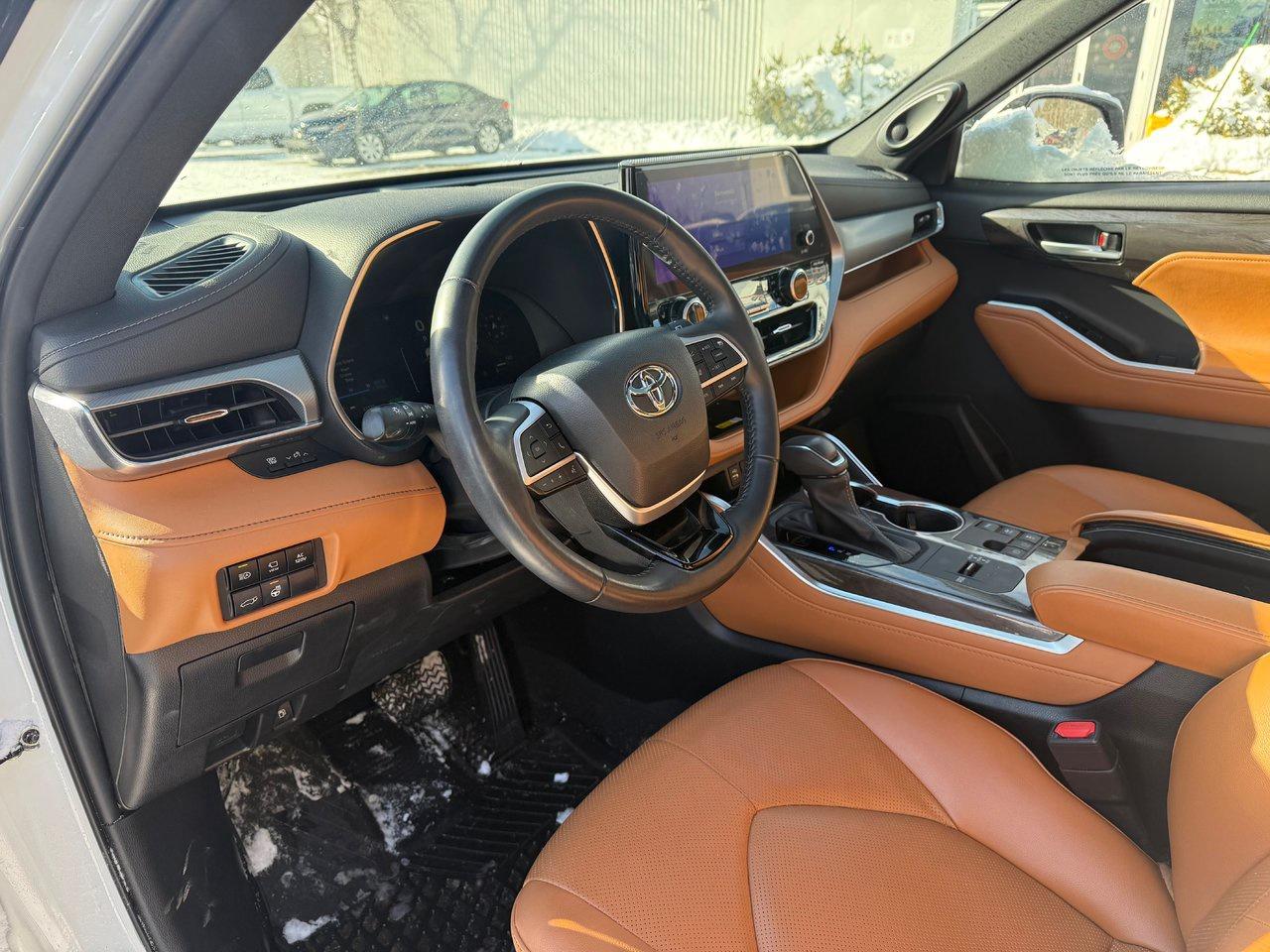 2023 Toyota Highlander Hybrid Limited Photo