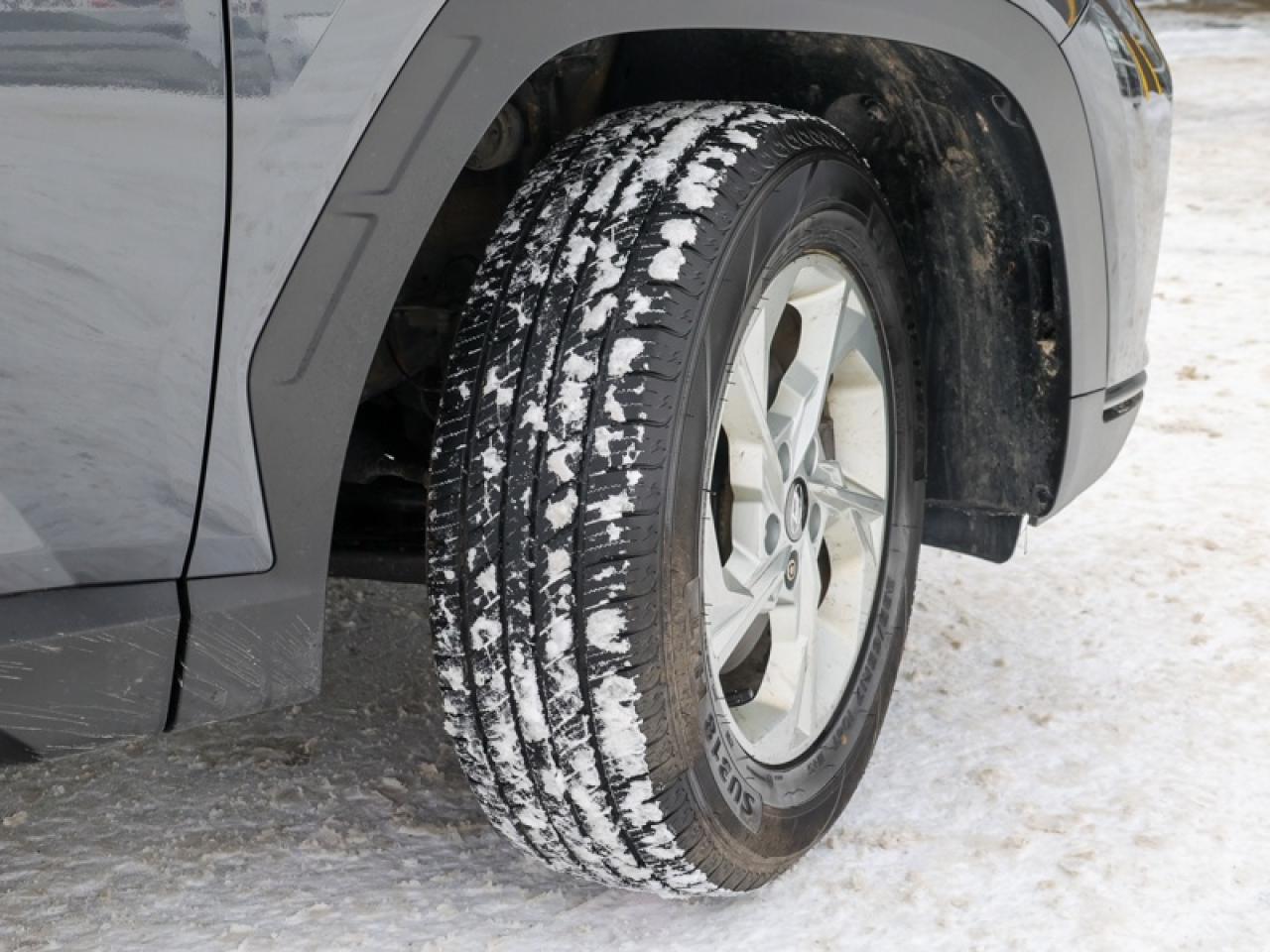 2022 Hyundai Tucson Essential AWD  - Heated Seats - $149 B/W Photo