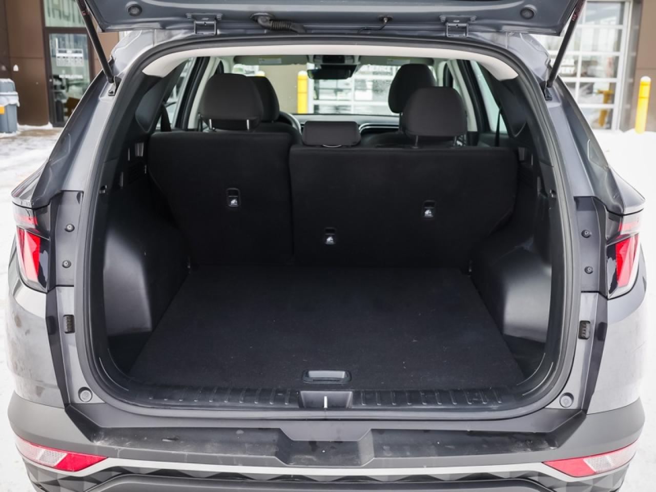 2022 Hyundai Tucson Essential AWD  - Heated Seats - $149 B/W Photo