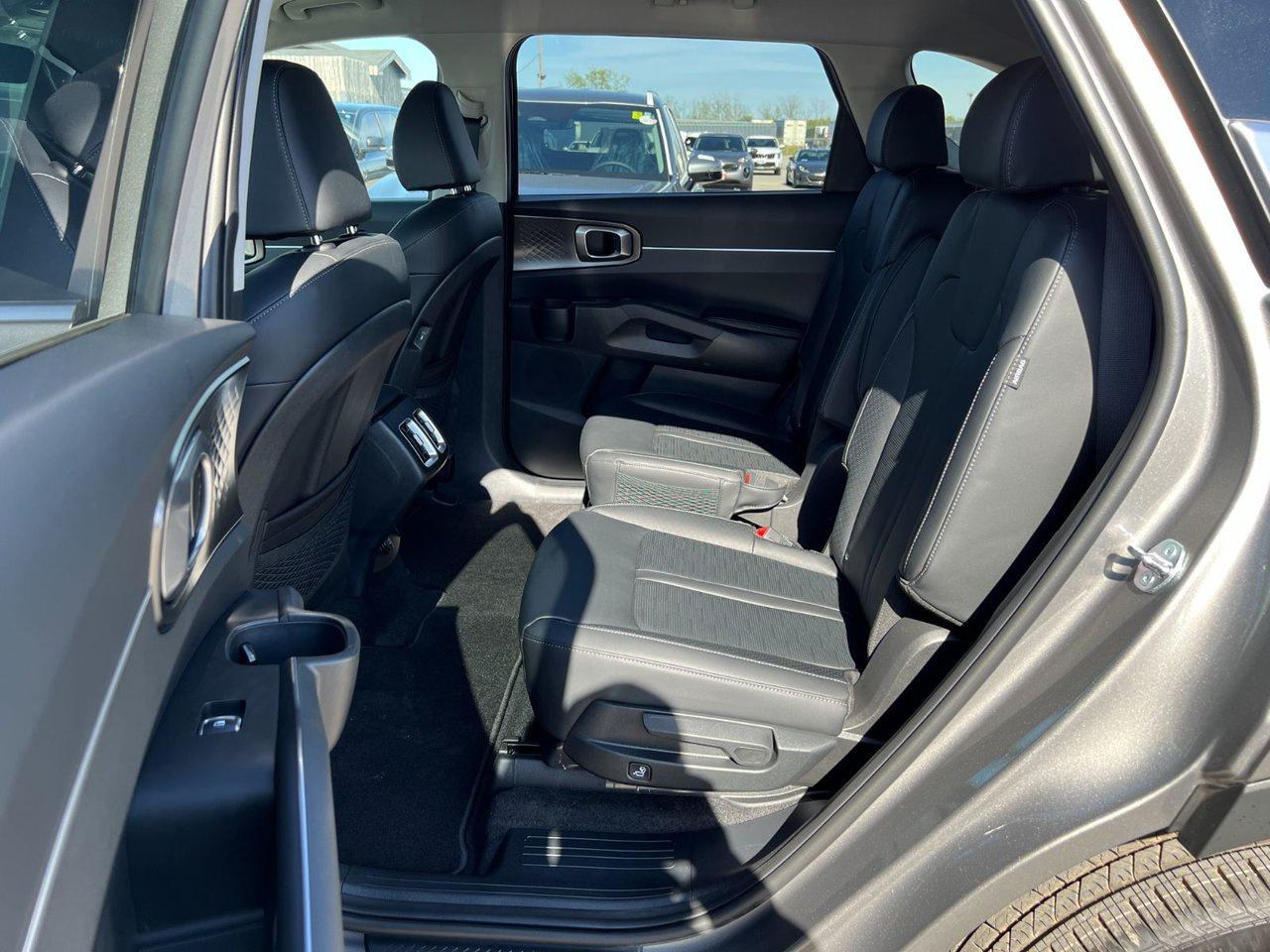 2025 Kia Sorento PHEV EX Photo