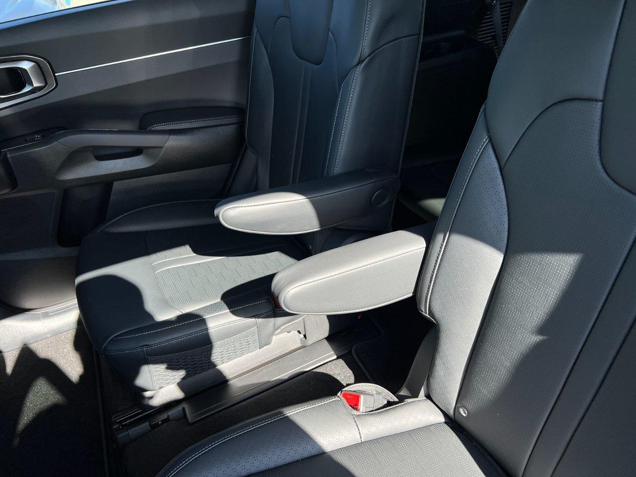 2025 Kia Sorento PHEV EX Photo