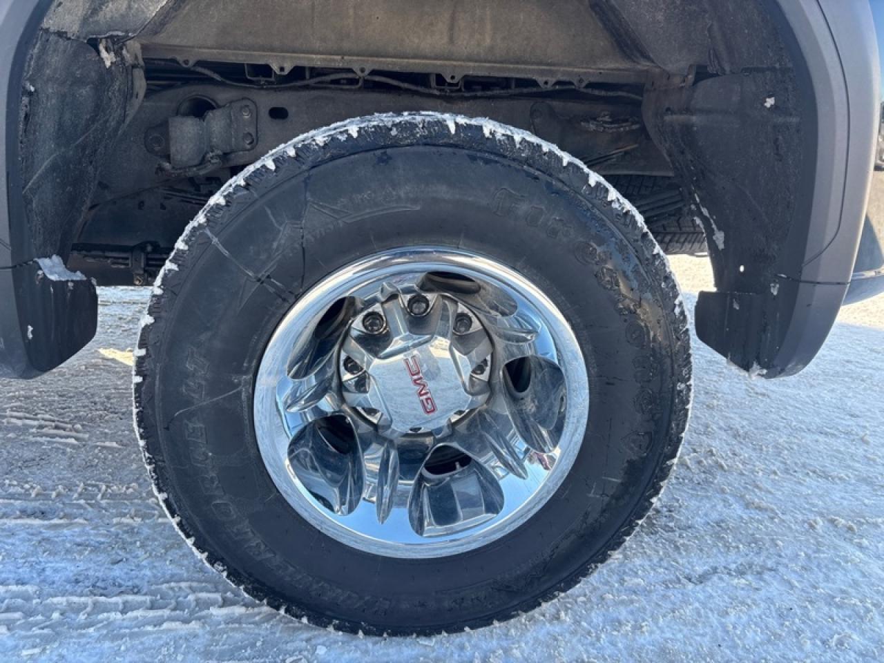 2024 GMC Sierra 3500 HD SLE Photo