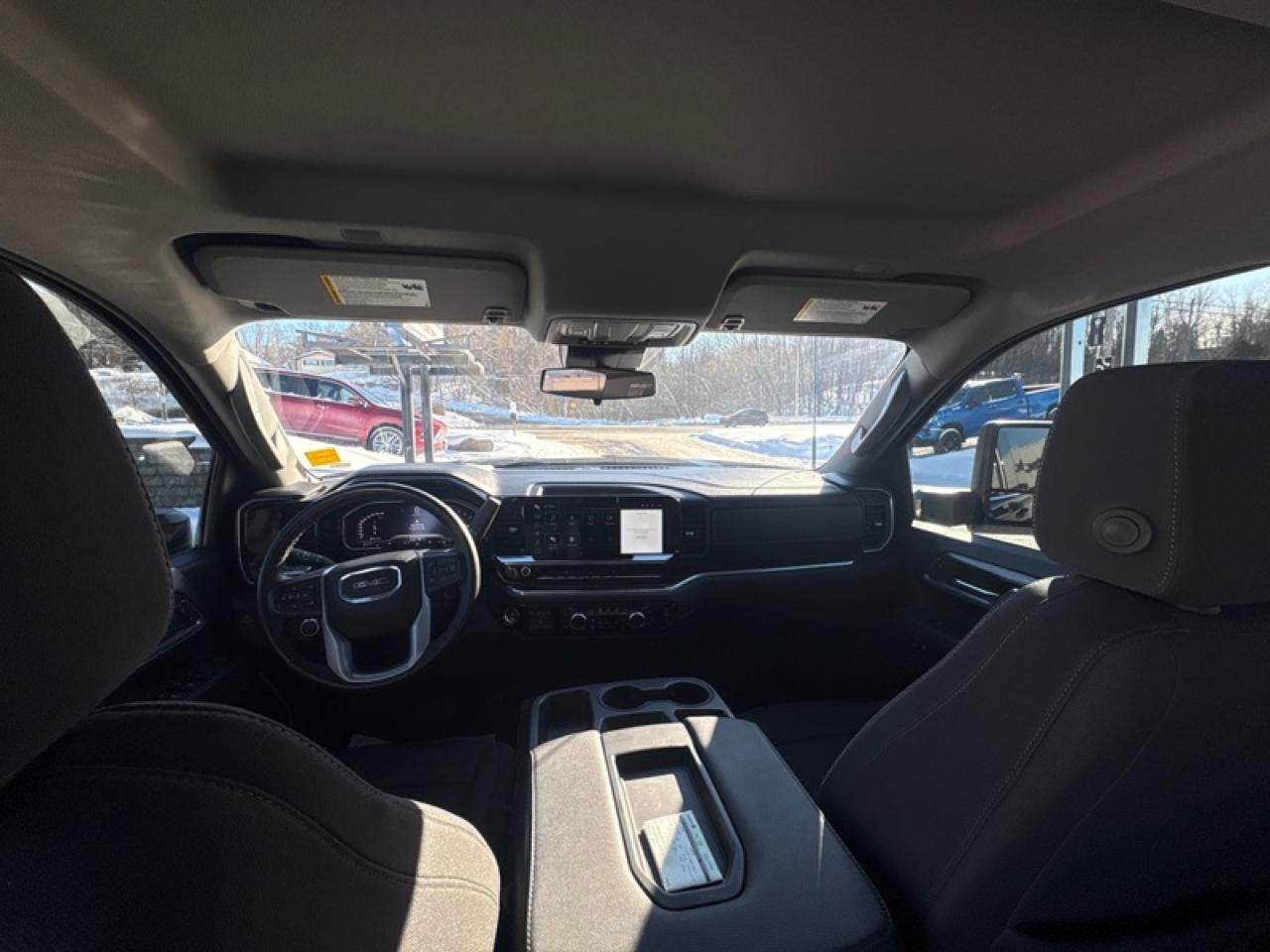 2024 GMC Sierra 3500 HD SLE Photo