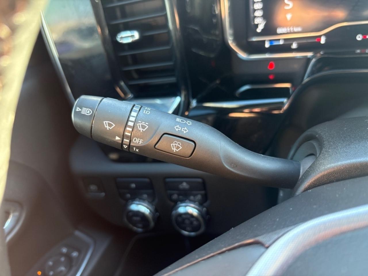 2024 GMC Sierra 3500 HD SLE Photo