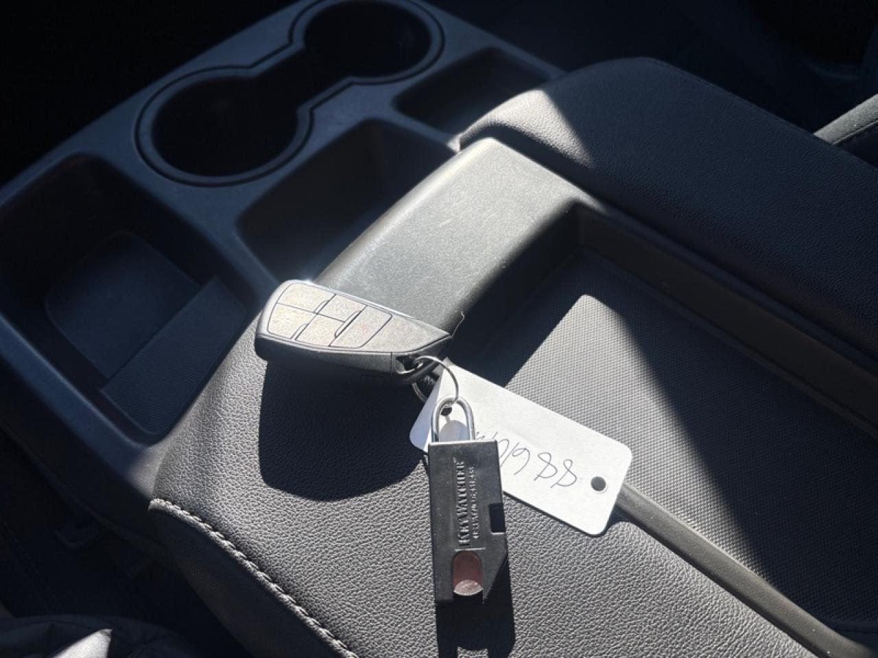 2024 GMC Sierra 3500 HD SLE Photo