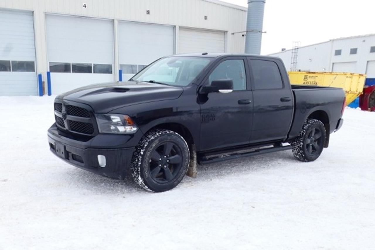 2022 Dodge Ram 1500 CLASSIC SLT 4x4 Crew Cab 5'7" Box w/Htd cloth, BUC - Photo #1