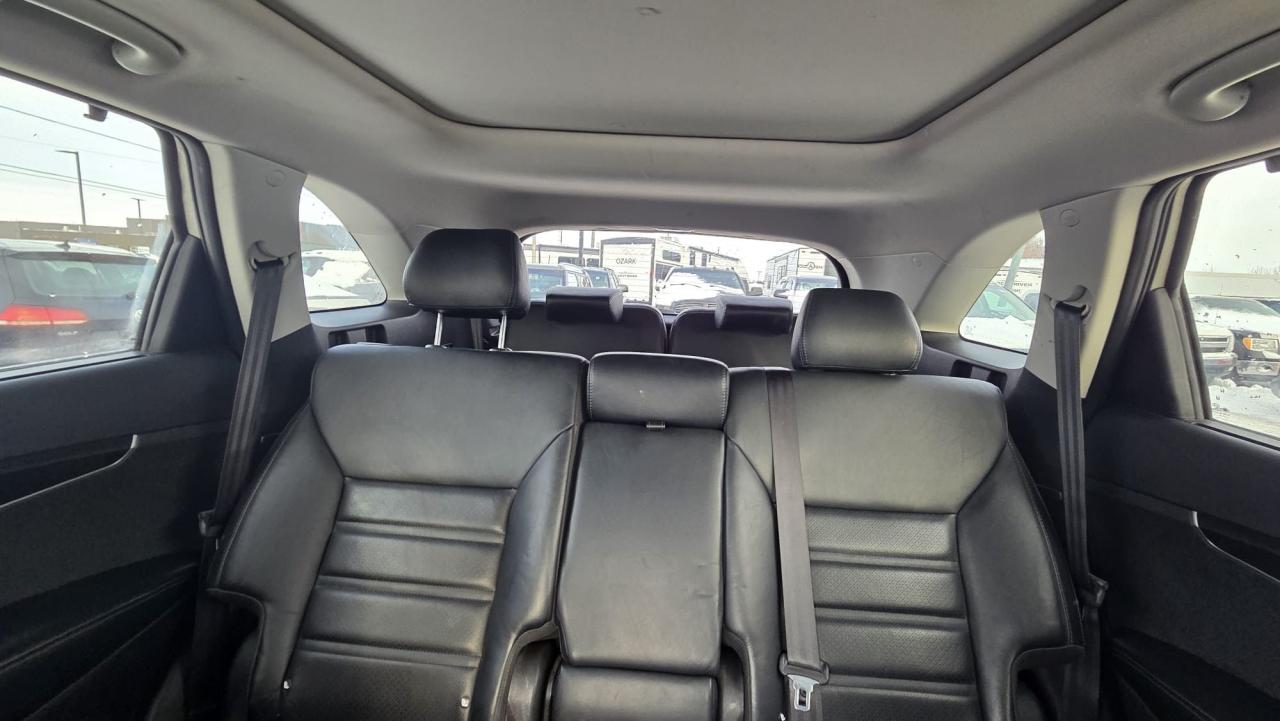 2017 Kia Sorento EX V6, 7 PASSENGER, LEATHER, LOADED, CERTIFIED Photo