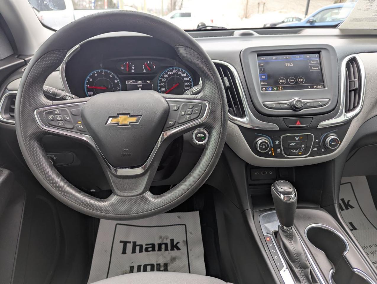 2021 Chevrolet Equinox LS WITH APPLE CARPLAY!! Photo