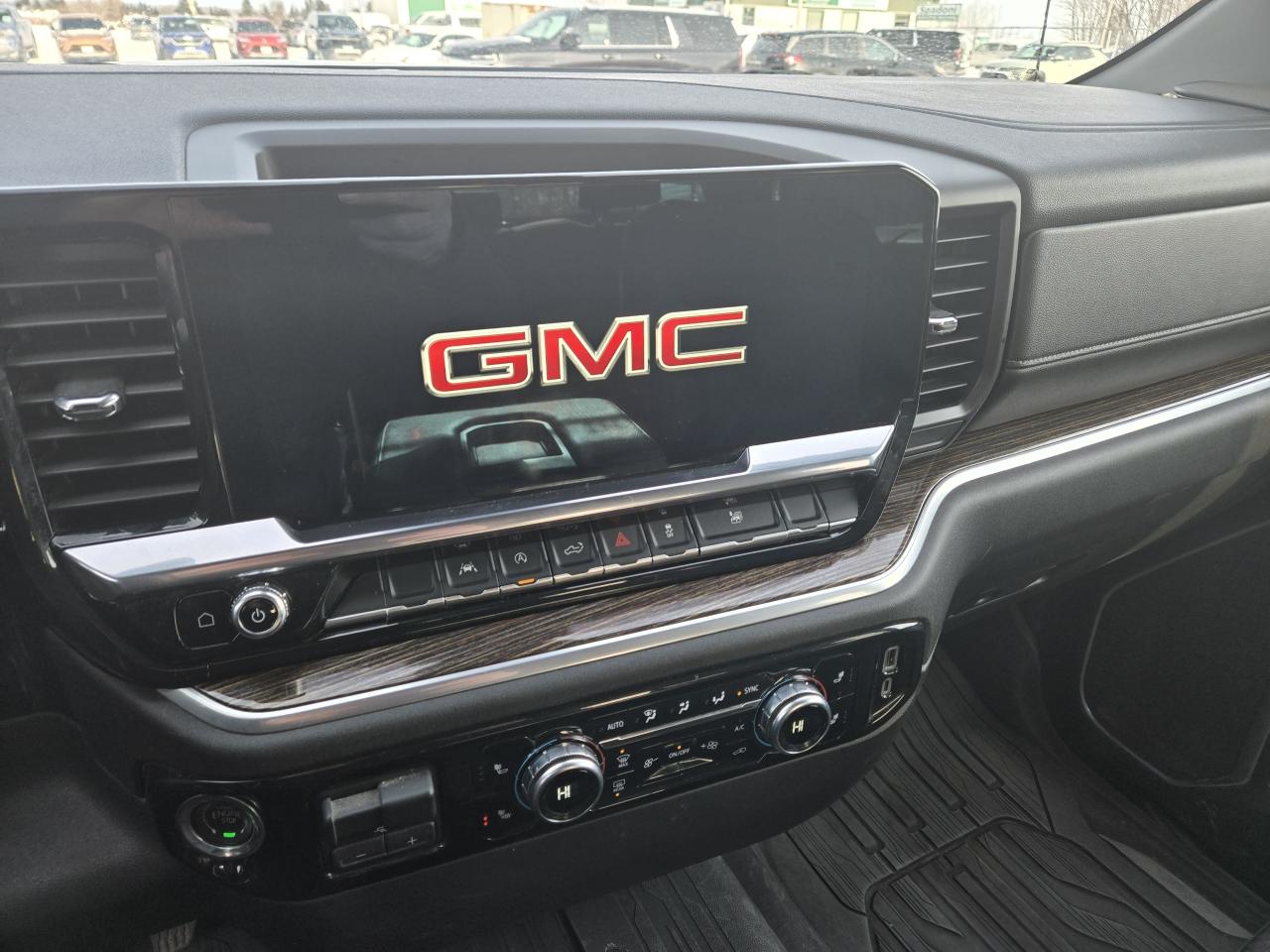 2023 GMC Sierra 1500 SLE Photo