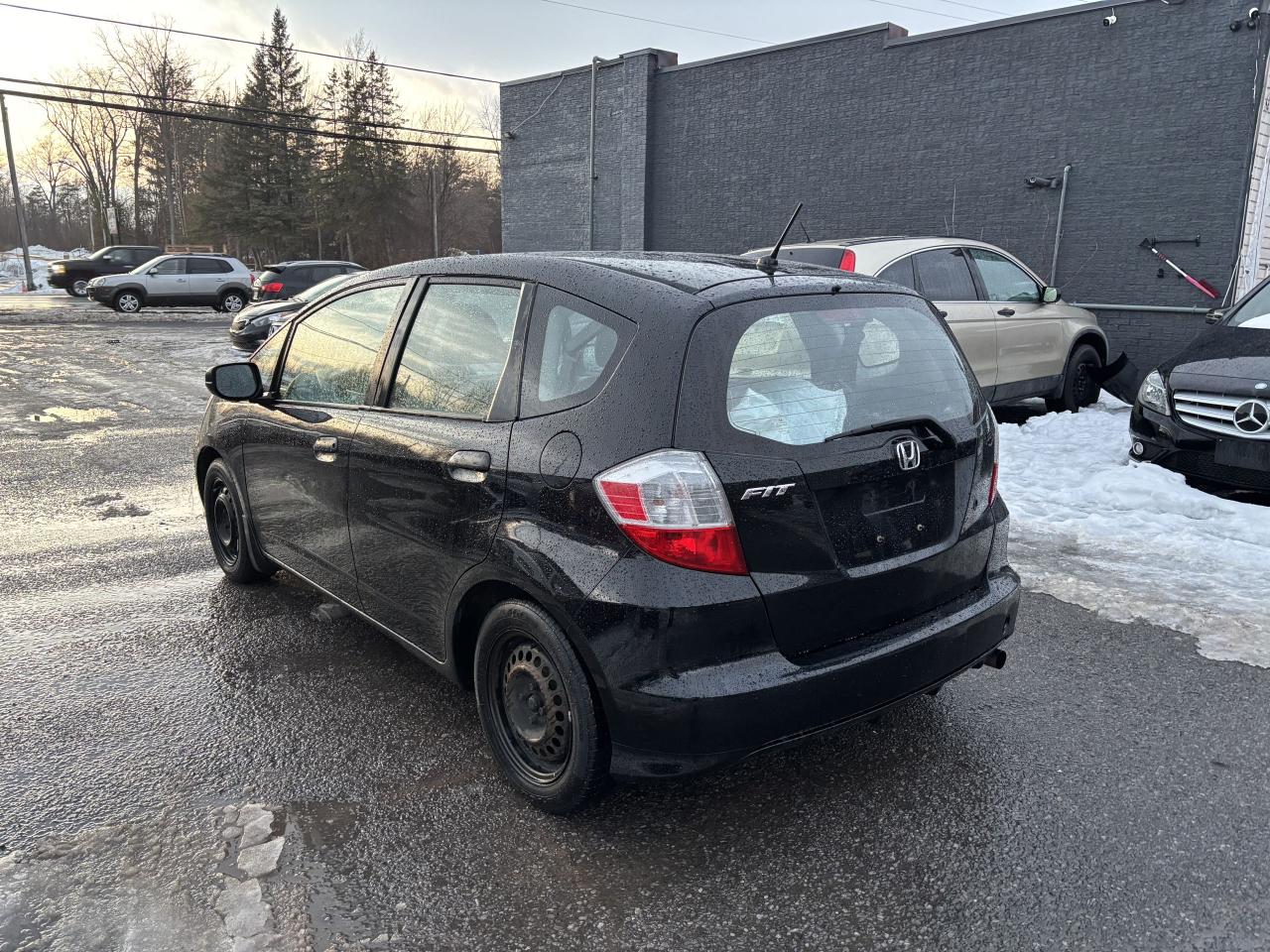 2011 Honda Fit DX-A Photo3