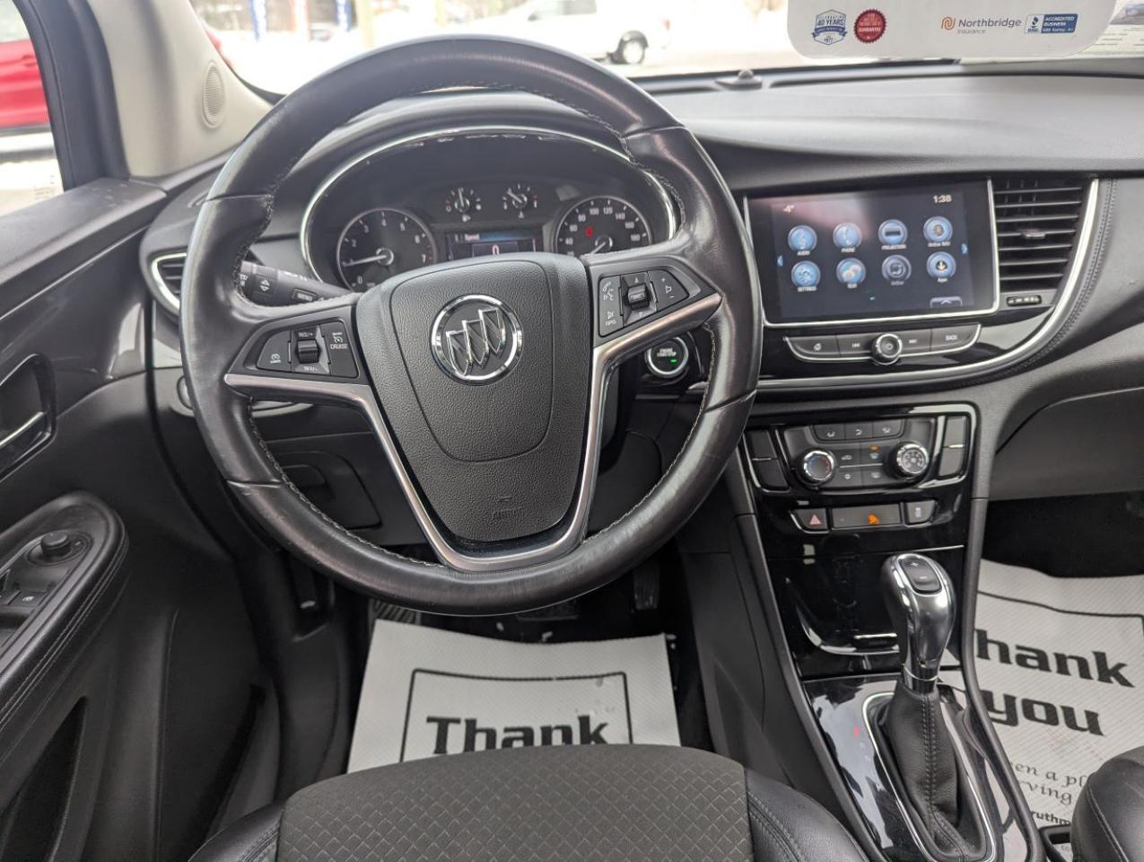 2019 Buick Encore Preferred WITH PARTIAL LEATHER SEATS!! Photo