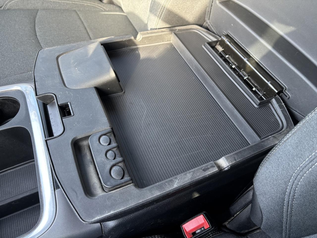 2021 RAM 1500 Classic Warlock 1 OWNER NO~ACCIDENTS Photo