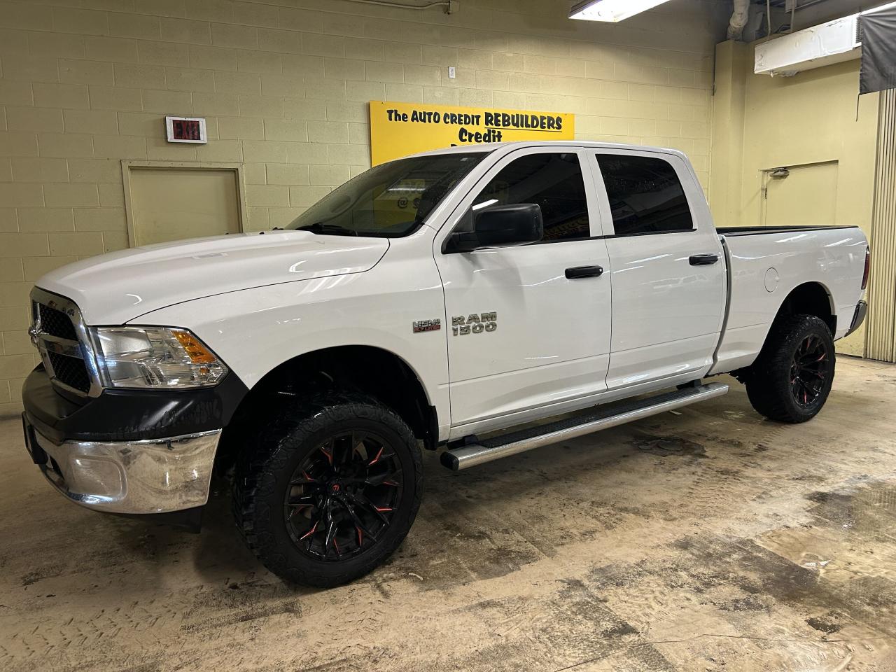 2017 RAM 1500 ST Photo2