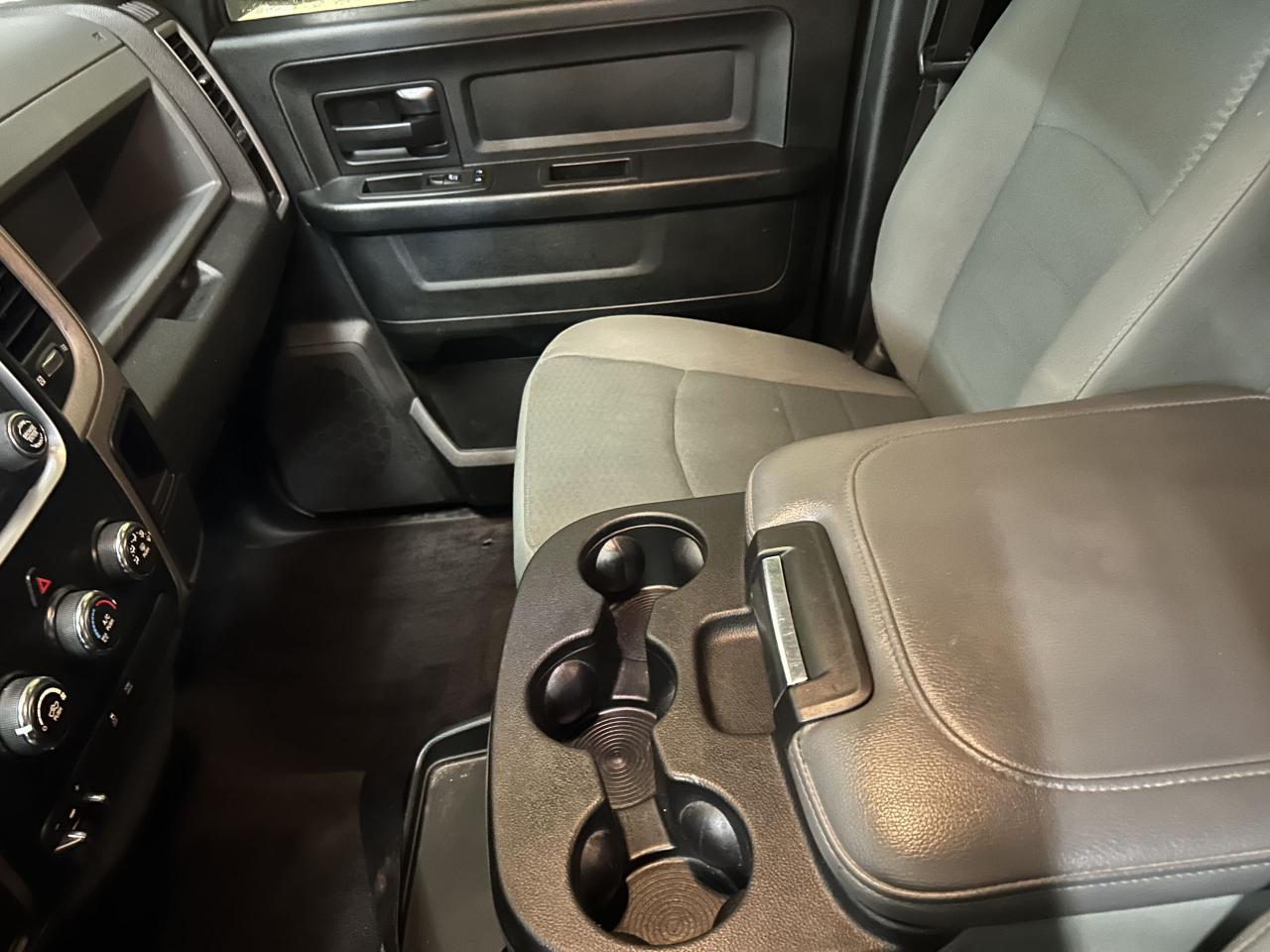 2017 RAM 1500 ST Photo