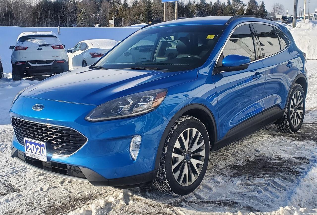 2020 Ford Escape Titanium AWD Photo2