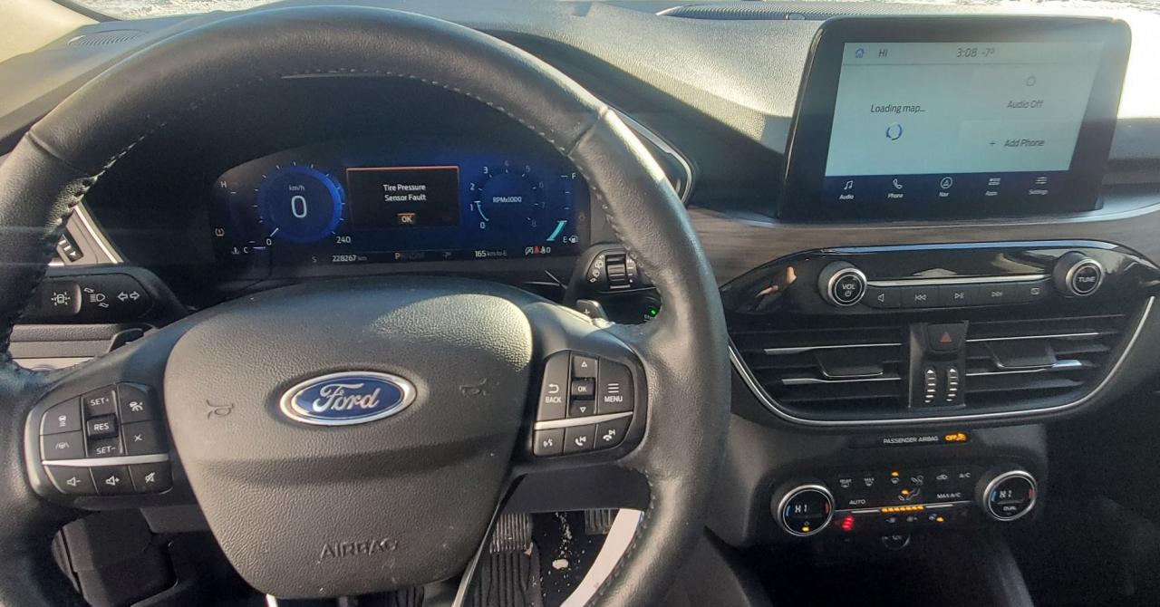 2020 Ford Escape Titanium AWD Photo