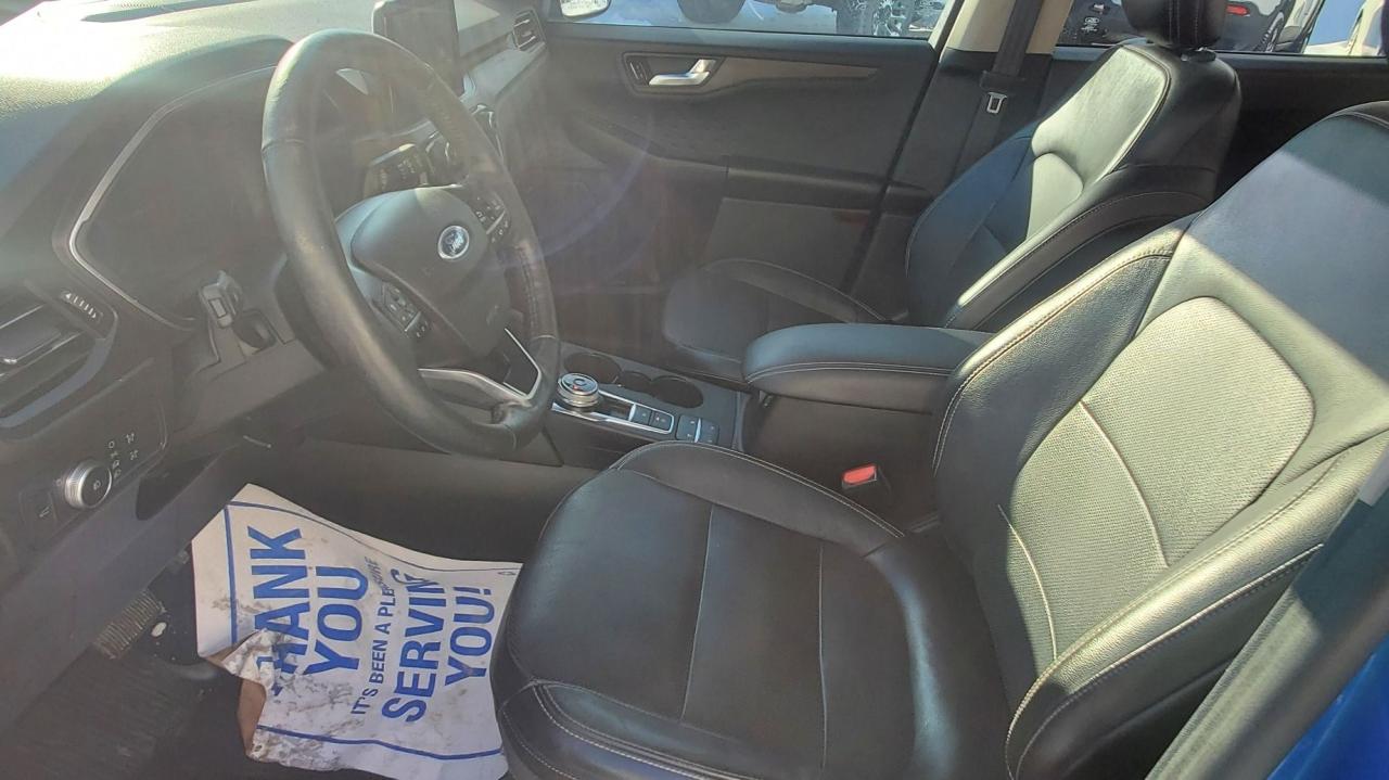 2020 Ford Escape Titanium AWD Photo