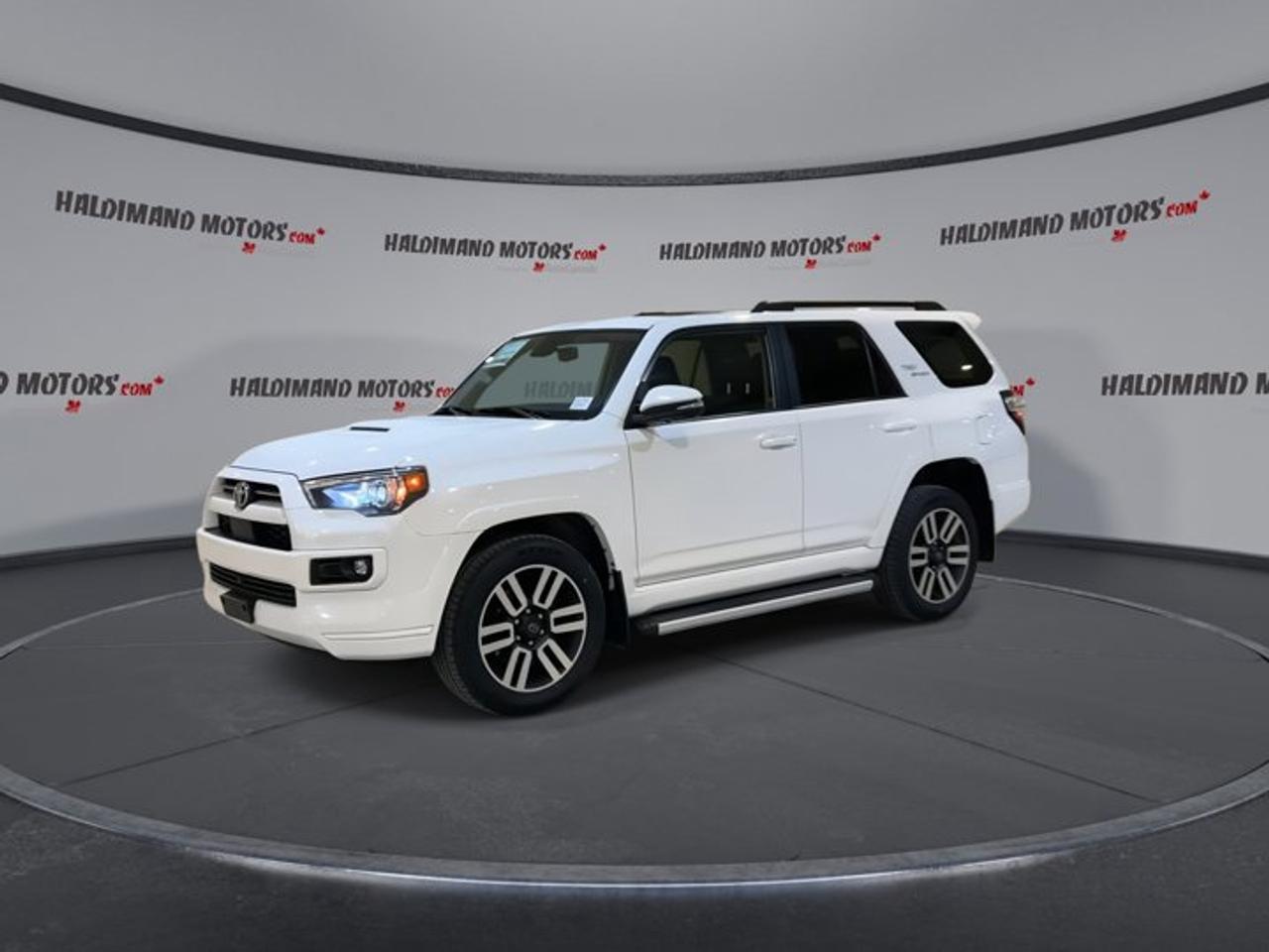 2022 Toyota 4Runner TRD Sport 4wd | Sunroof | Heated Seats | Leather Photo3