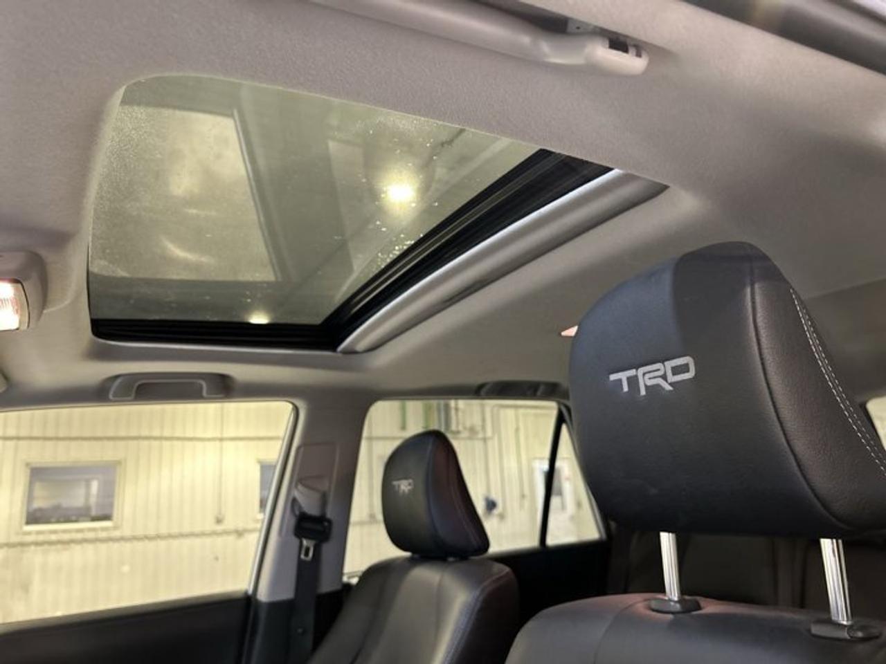 2022 Toyota 4Runner TRD Sport 4wd | Sunroof | Heated Seats | Leather Photo