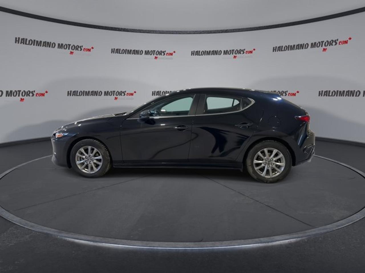2023 Mazda MAZDA3 Sport GS | One owner | Accident Free Photo