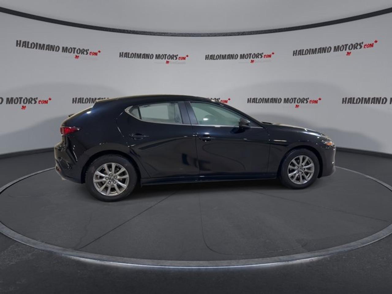 2023 Mazda MAZDA3 Sport GS | One owner | Accident Free Photo